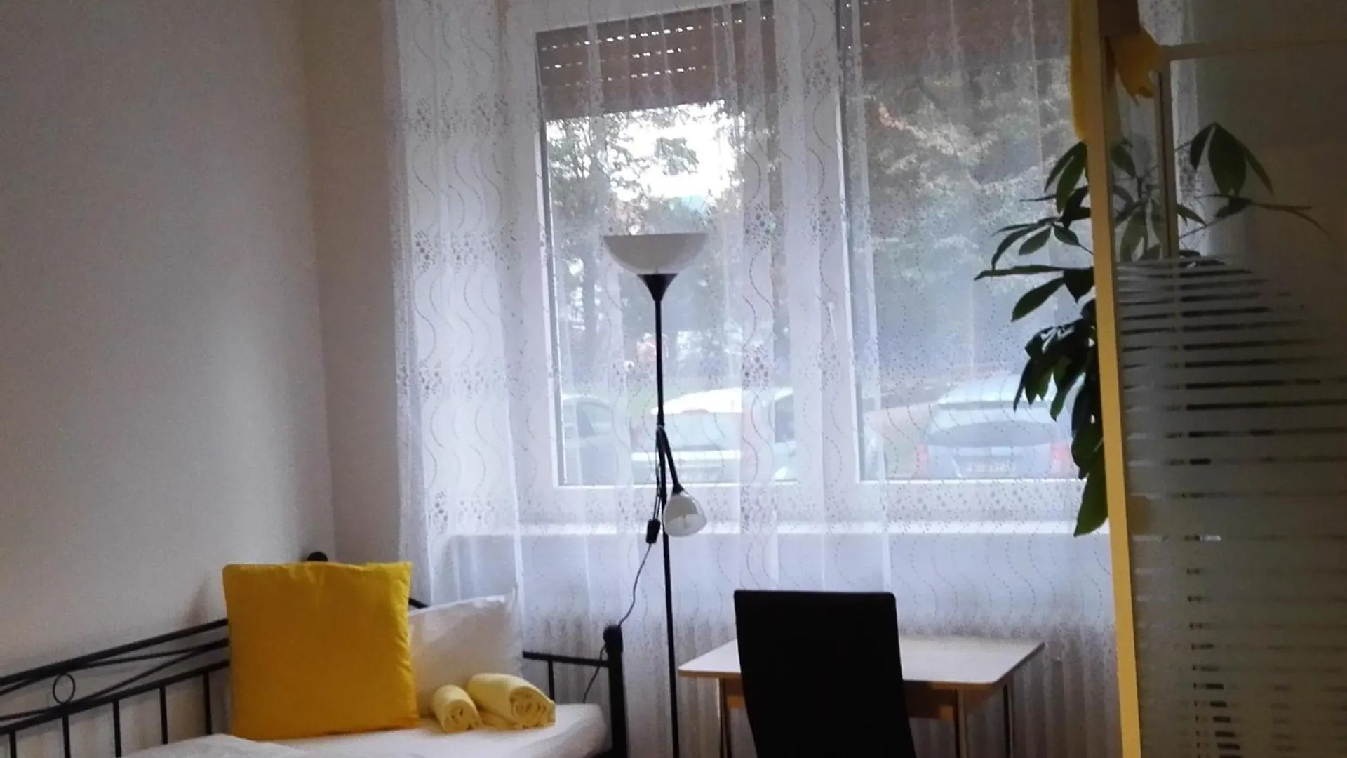 Sultania'S Melanchthon Guest house